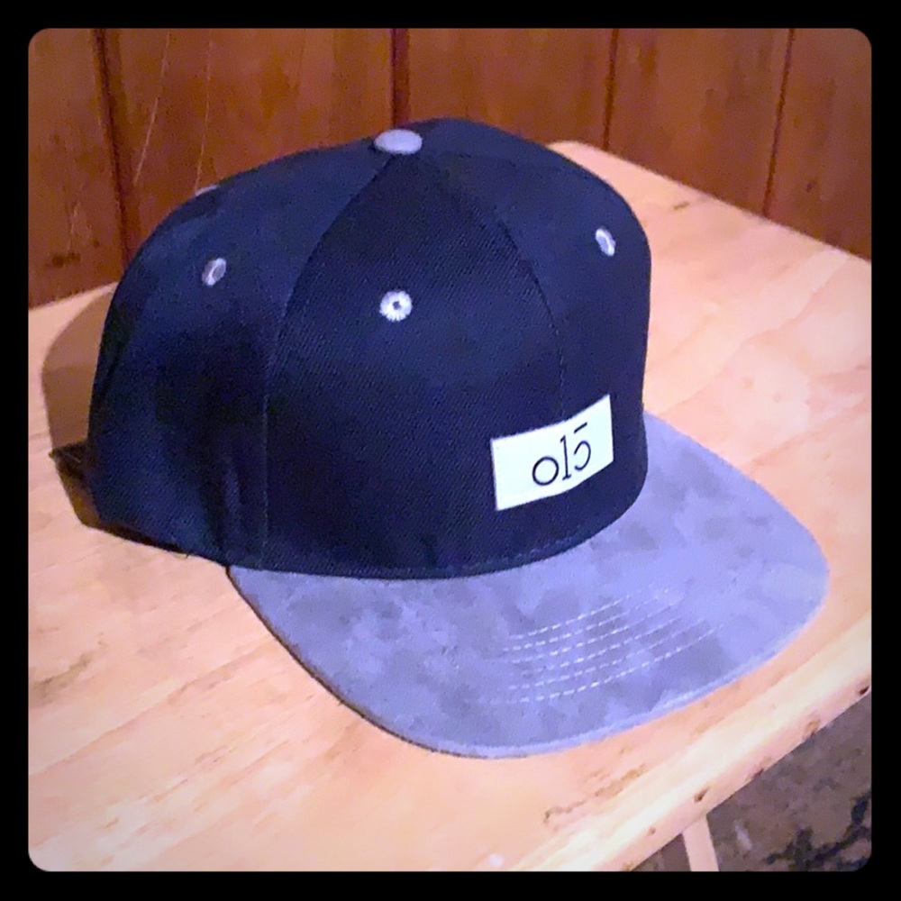 NEW* o15 SnapBack Hat Blue Gray